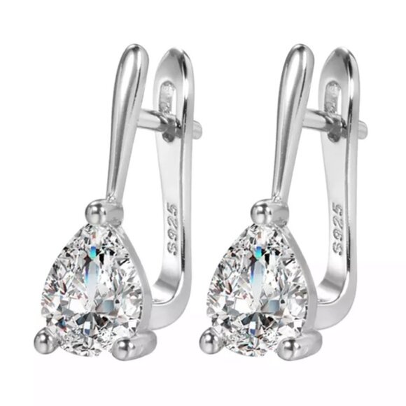 NEW 925 STERLING SILVER DIAMOND STUD EARRINGS, WONDERFUL EARRINGS, WOW EARRINGS - Picture 1 of 4